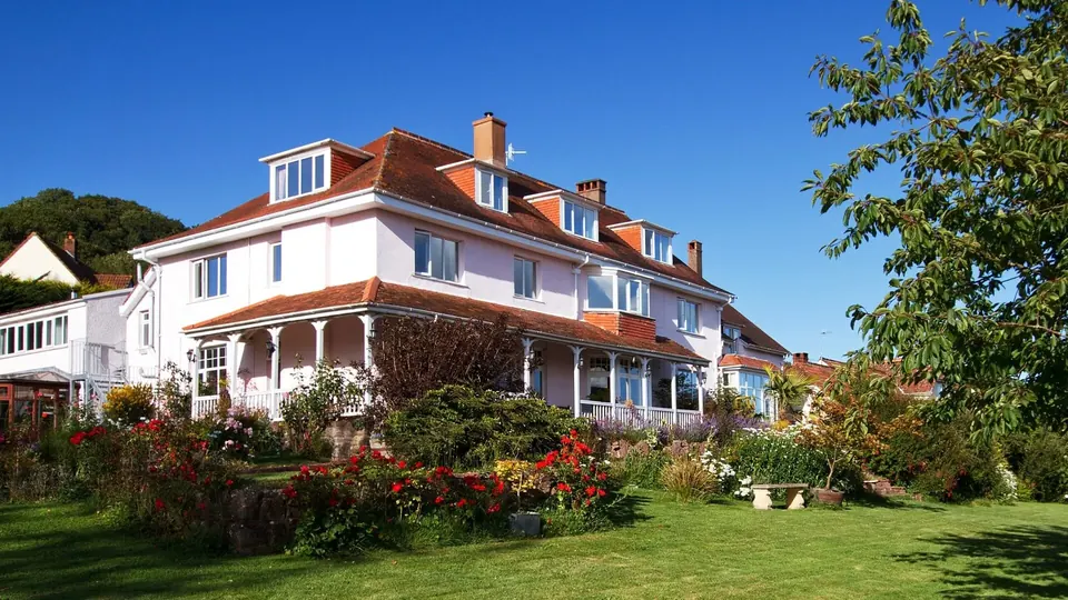 Dunkery Beacon Country House exterior and lawn