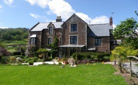 Higher Orchard house and lawn